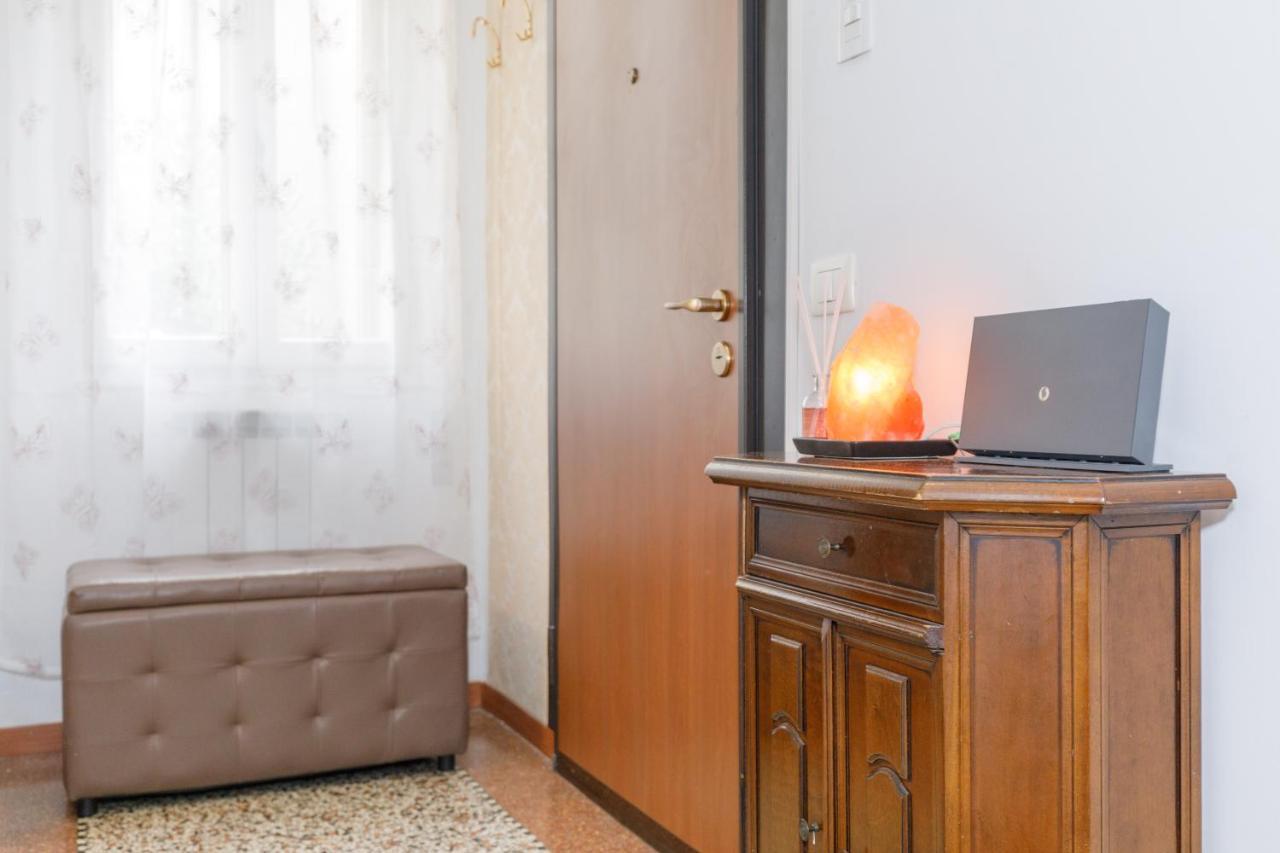 Gozzi House - Comoda Casa - Free Parking - Easy To Venice! Местре Екстериор снимка