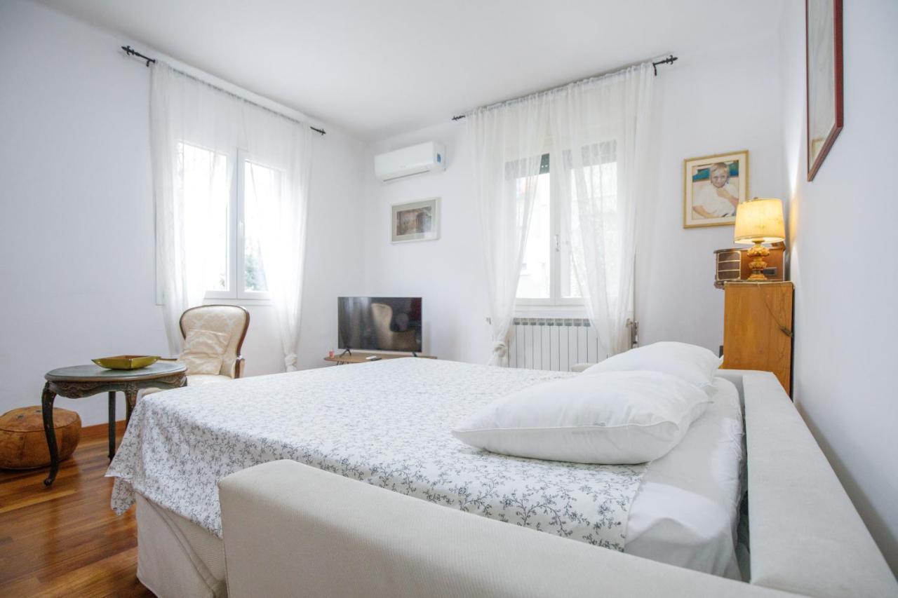 Gozzi House - Comoda Casa - Free Parking - Easy To Venice! Местре Екстериор снимка